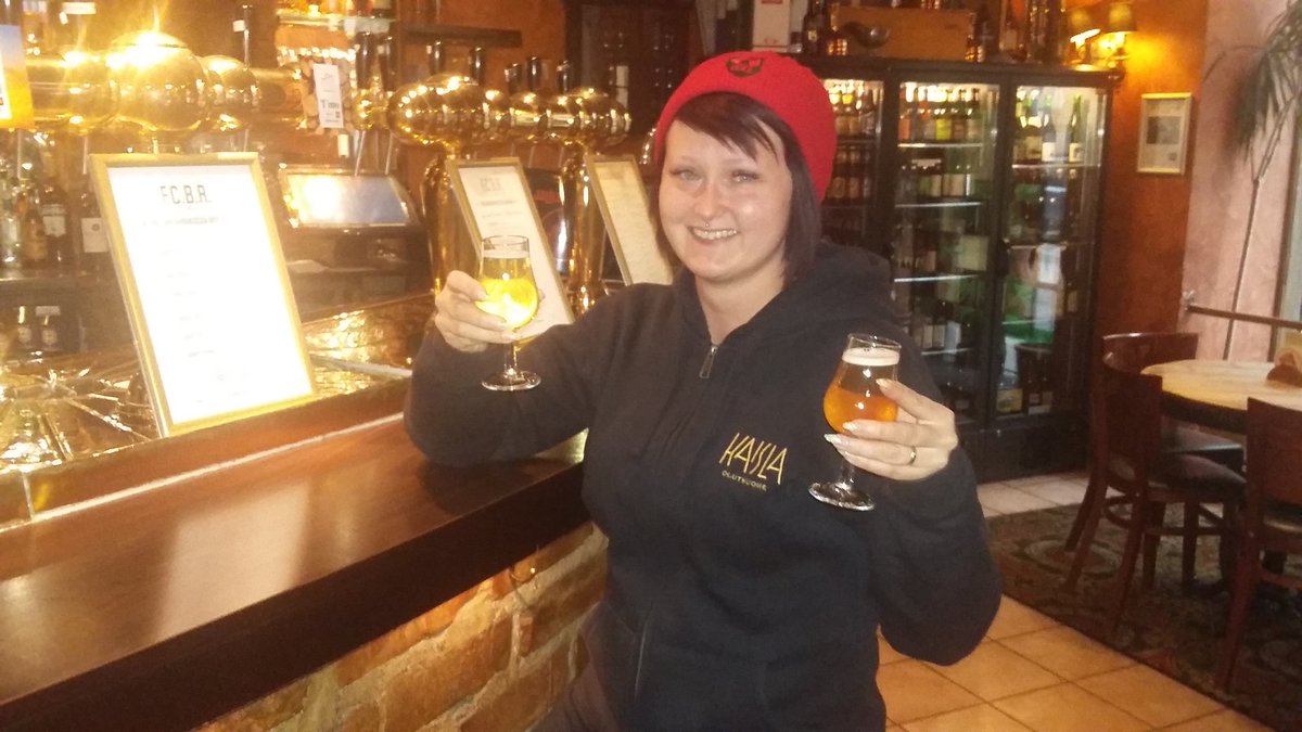 OluthuoneKaisla's tweet photo. Terve, huomenna maistellaan kaksin käsin #oluttasting @NilkkoBrewing klo 18 eikä maksa ku femman vihreellä zetillä tervetuloa! #fcbr https://t.co/1il1qaZqus