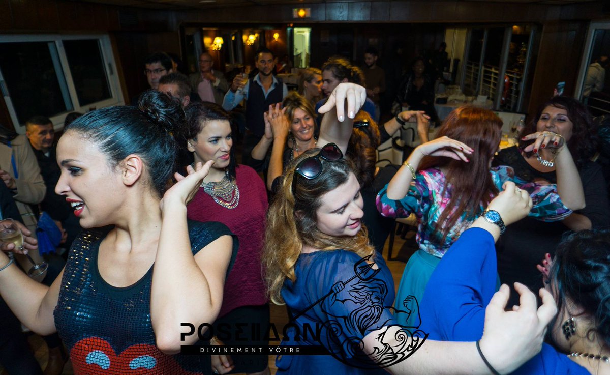On y danse, on y danse!  #bateau #paris #seine #événement #croisières #privatisation #anniversaire #poseidon