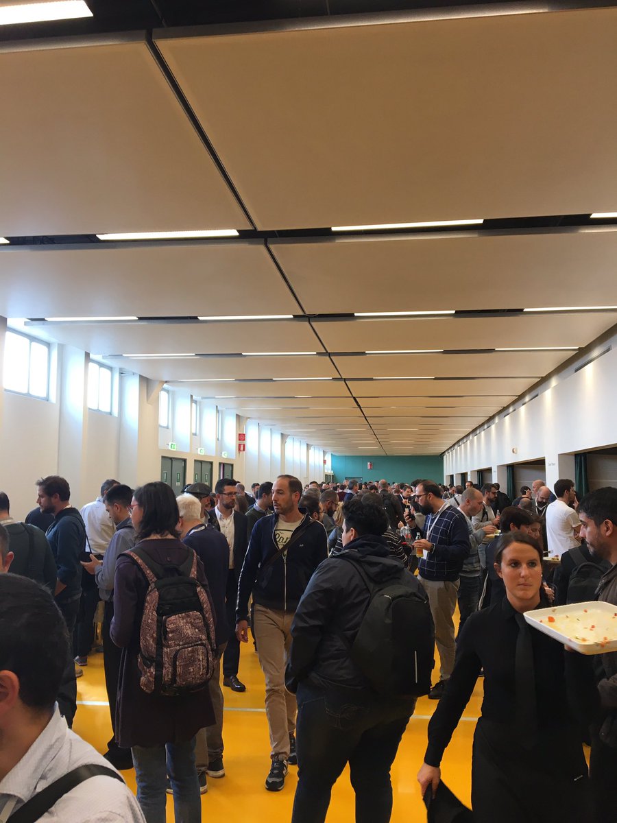 Mabos_'s tweet photo. #GoogleCloudOnboard #OnBoardChallenge Finalemente si mangia https://t.co/37cKpWWcOF