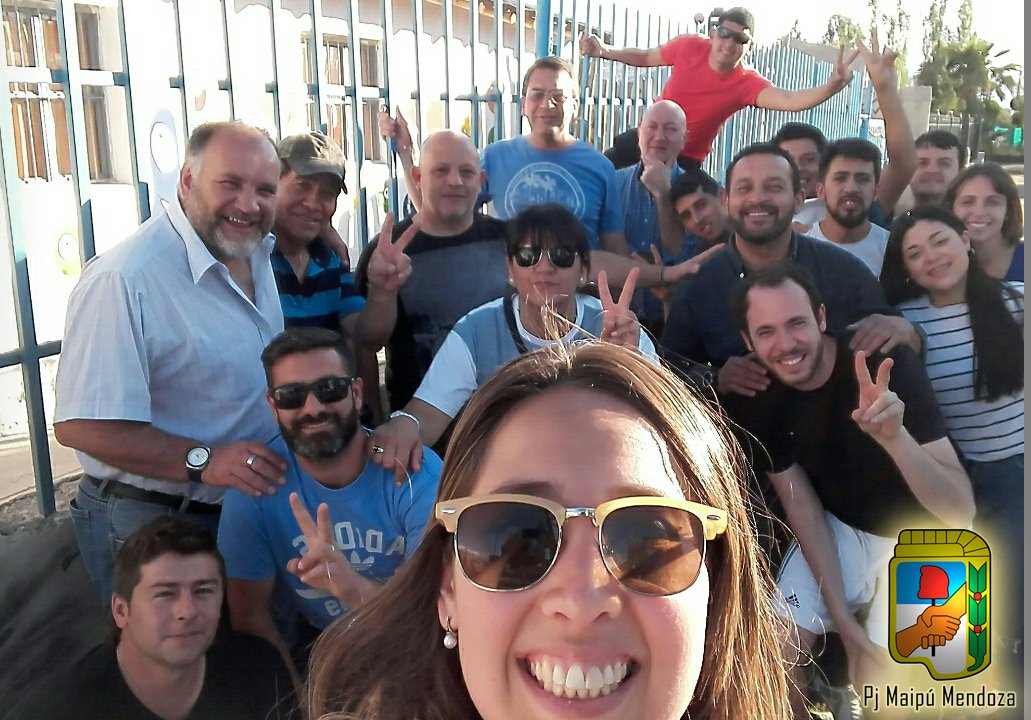 maipupj's tweet photo. Día Lunes 16, Caminata por Colonia Bombal.
#SomosMendoza #MaipuEsPeronista https://t.co/m8zCUpIvdU