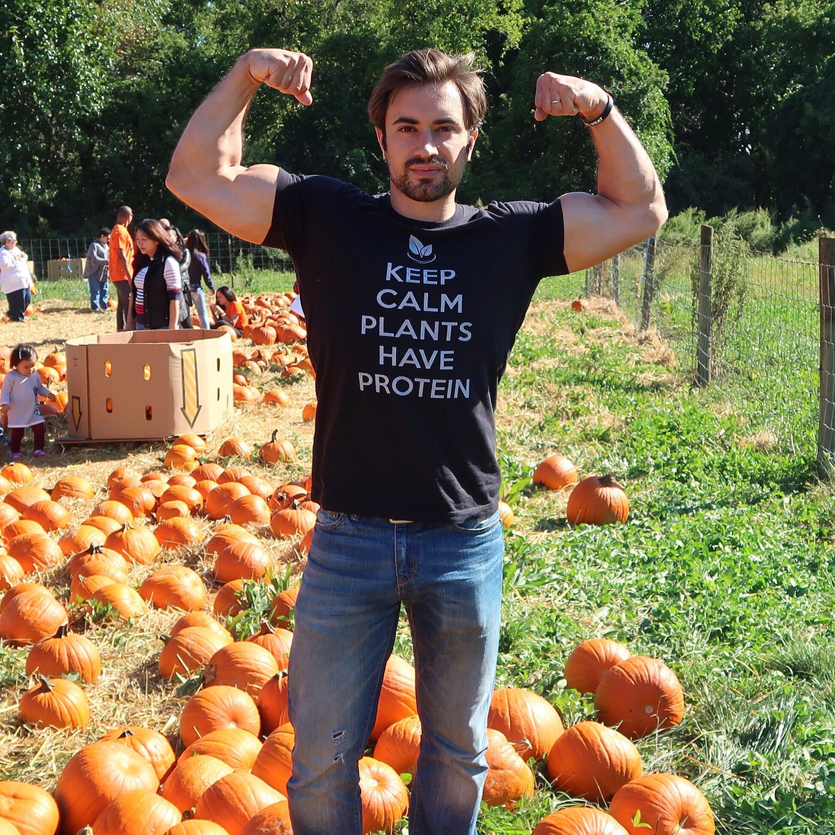 Tofu_fit_guy's tweet photo. Just a friendly reminder...plants have #protein. Enjoy the rest of your day everyone! #vegan #govegan #plantbased #friendsnotfood #muscle https://t.co/3QJiKxRO30