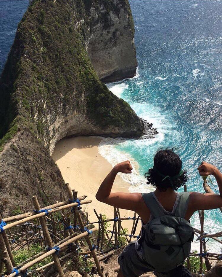 SLVglobal's tweet photo. King of the world ๐ #slvsrilanka #slvbali #winning #beachlife #onplacementwehikethings https://t.co/wb012pxG0g