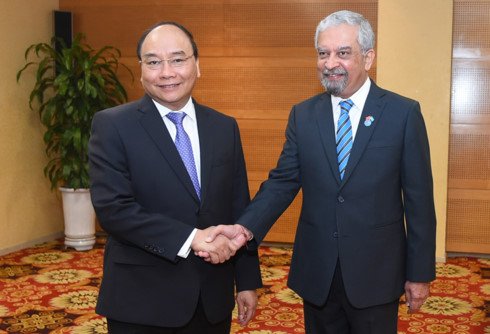 Viet Nam Government Portal (@vngovtportal) on Twitter photo #VietNam always considers <a href="/UN/">United Nations</a> a priority in its foreign policy, vowing to contribute actively to its common goals <a href="/kmalhotra401/">Kamal Malhotra</a> <a href="/UNVietnam/">UN Viet Nam</a> #VietNam always considers <a href="/UN/">United Nations</a> a priority in its foreign policy, vowing to contribute actively to its common goals <a href="/kmalhotra401/">Kamal Malhotra</a> <a href="/UNVietnam/">UN Viet Nam</a>