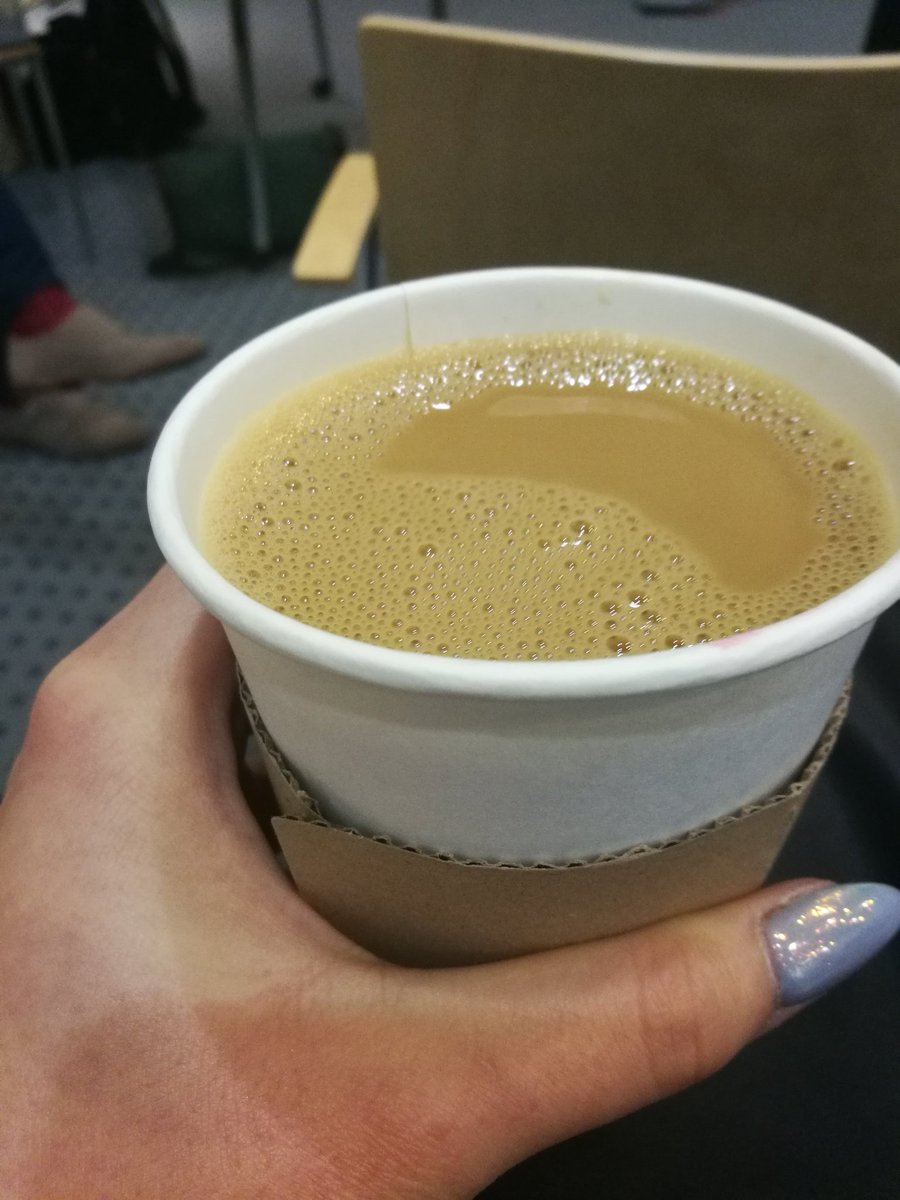 DagmaraPakulska's tweet photo. Dorwałam pyszną #kawa na #SIMTorun. Nie rozleję! ☕😏
P.S. zgadnijcie czyje to buty 😀 https://t.co/G5FQe1zgv7