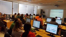 socratic2020's tweet photo. Hoy estamos en la @UIBuniversitat con #Socratic #CiberPLus creando retos para para alcanzar los #ODS #H2020 @CAPSSIEU #InnovaciónSocial https://t.co/bPXlZ06Eg7