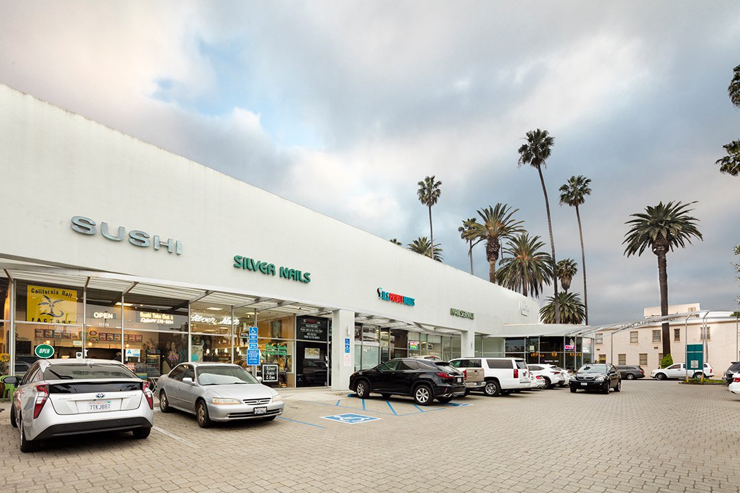 Beverly Hills Broker on Twitter: "2 first-floor spaces available in