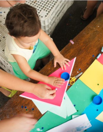 CompassSchoolUS's tweet image. Do you know the key elements of the Reggio Emilia Approach? Click here thecompassschool.com/blog/  #EducationOurFirstPriority #KidsDeserveIt