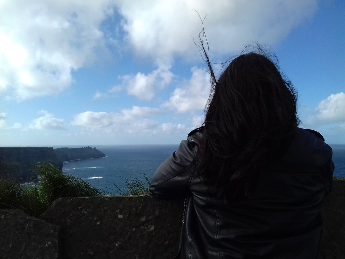 Jessica Jones in cliffs of mohen!