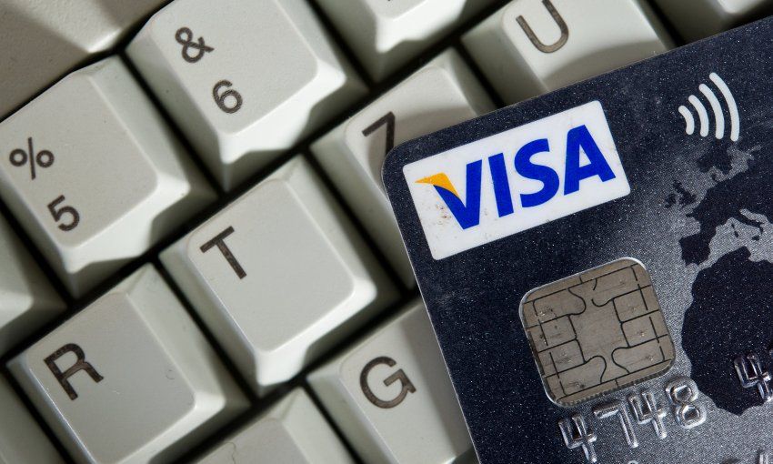 Hinter diesen #Kreditkarten lauern #Gebührenfallen buff.ly/2kV4Wd7 via @SPIEGELONLINE