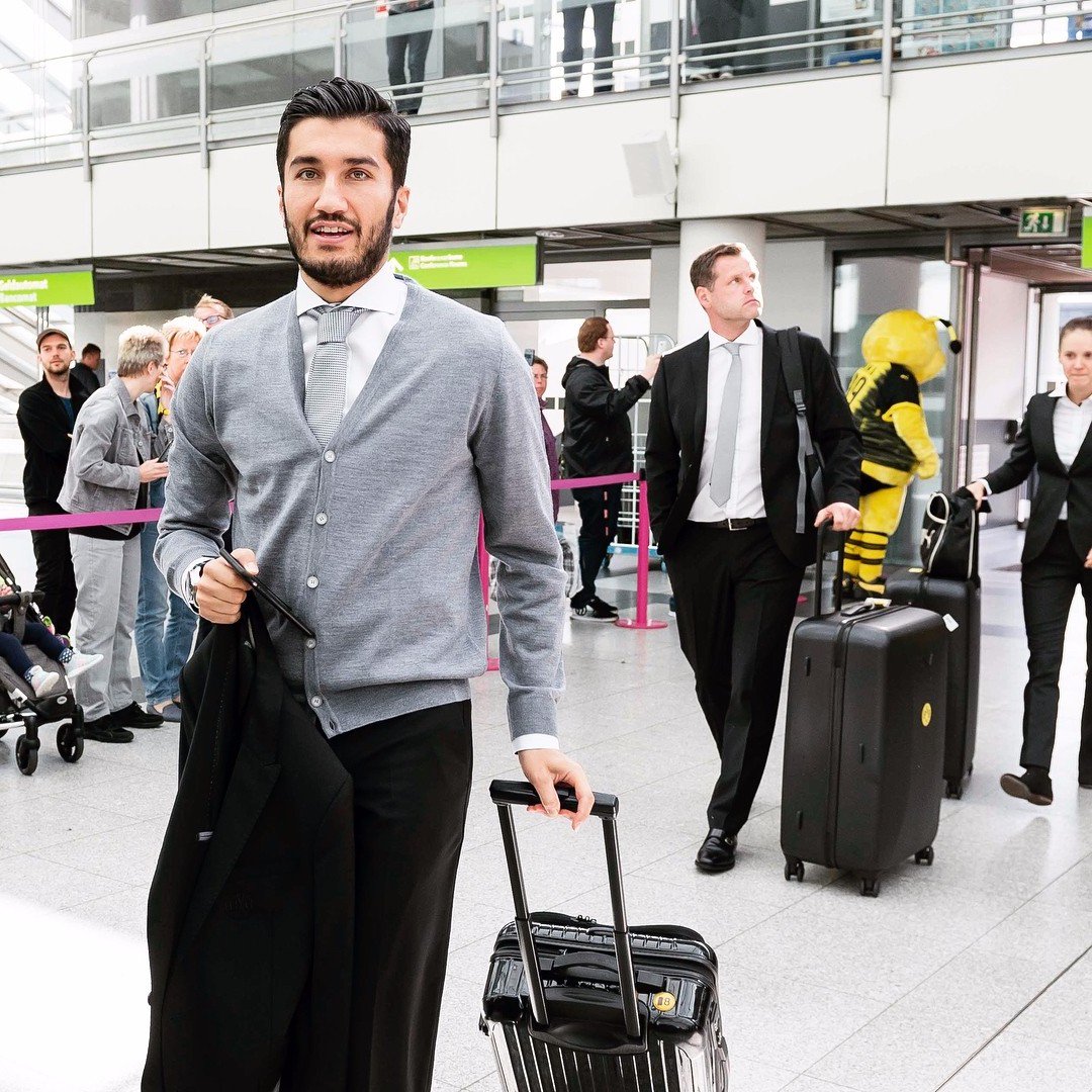 Florian_Vienna's tweet photo. @nurisahin Nuri Şahin #nurisahin 12. Sep. ✈ to London #BVB #WeIsDecisive #UCL https://t.co/LozCJXrRXi
