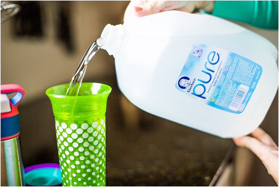 SixthBloom's tweet photo. What are your favorite toddler activities? #ad https://t.co/g6ENamm3Fj @Walmart #GerberPureWater https://t.co/PLEtFTYb0c