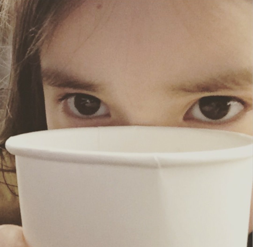 RebeccaBasco_'s tweet photo. Drinking my milk! Goodnight pooo! 😘😊 https://t.co/lh45d7flHE