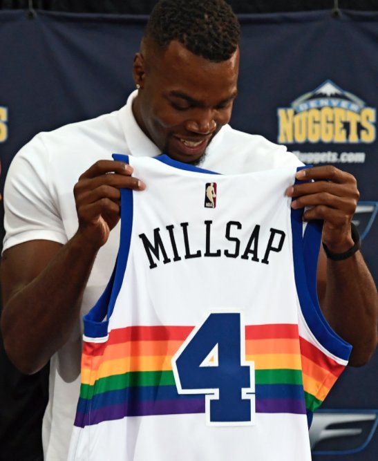 darrenrovell's tweet image. PER GAME paycheck this season before taxes:

Steph: $422,958
LeBron: $405,923
Millsap: $375,234
Hayward: $362,535
Blake: $359,913