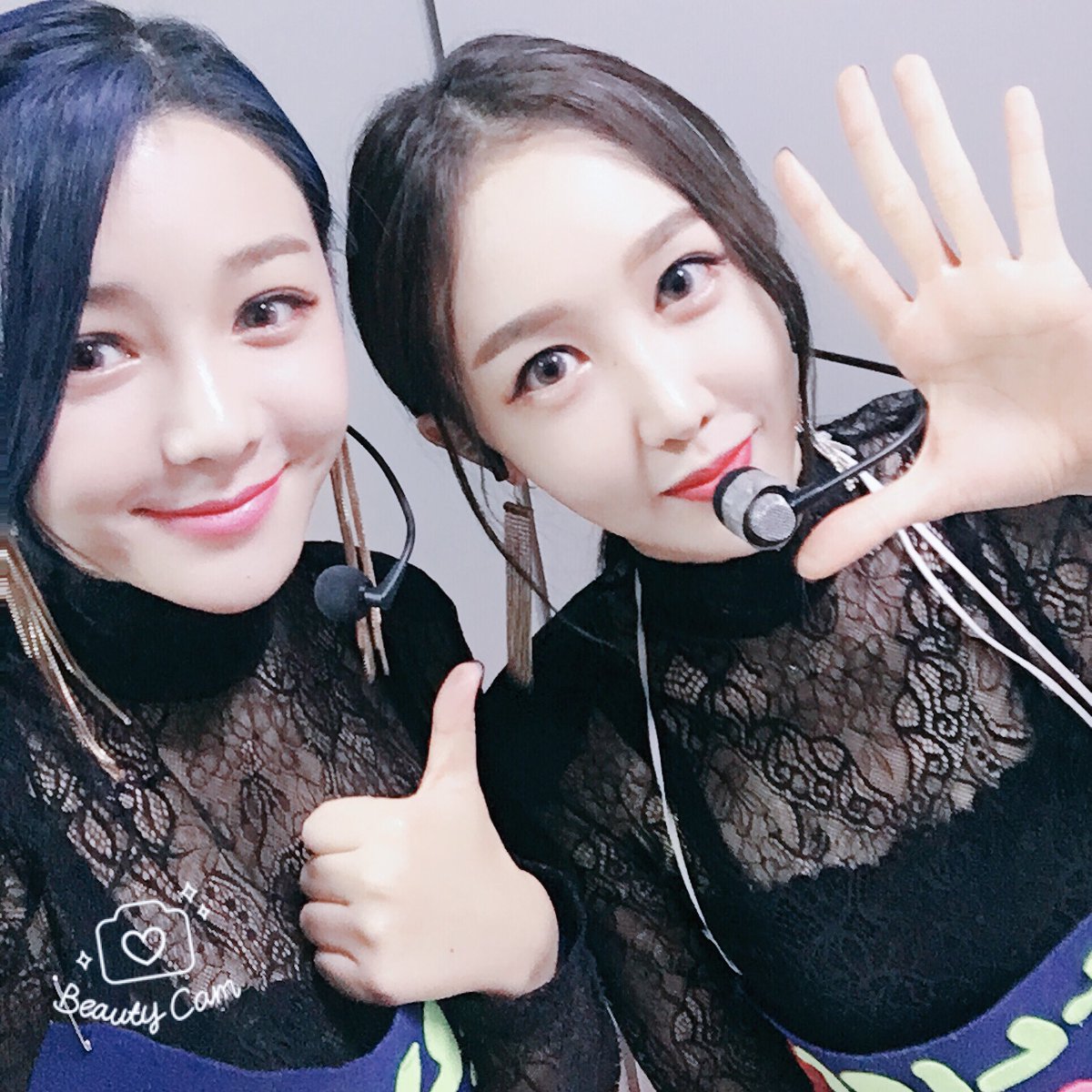 wofengl's tweet photo. #라니아  #지은 #언니 생���축하합니다  🎂🎂 https://t.co/RKZ7B0gTMe
