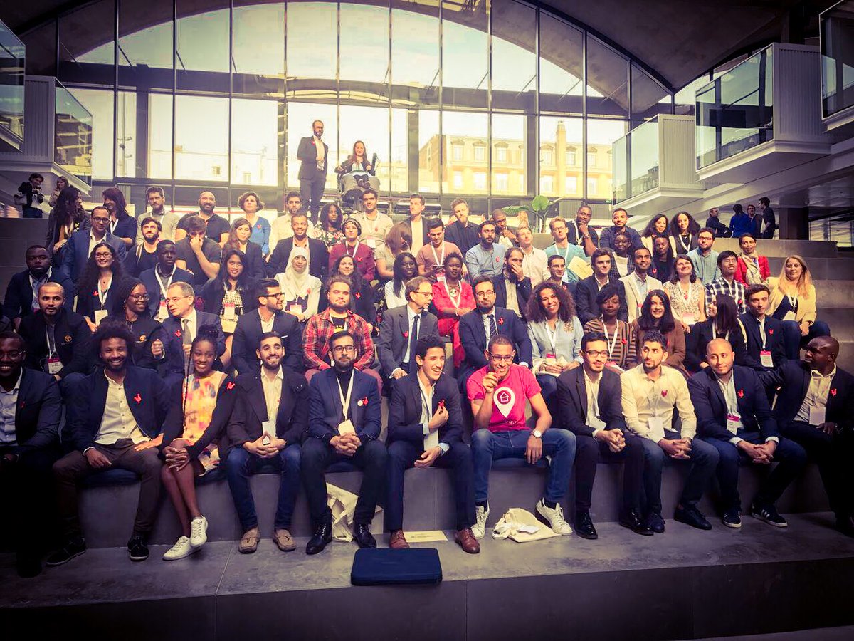 Familities's tweet photo. Fiers d'être lauréats de la Bourse  #frenchtechdiversite  remise par @mounir 😀😀😀 https://t.co/aquHLjhRrm