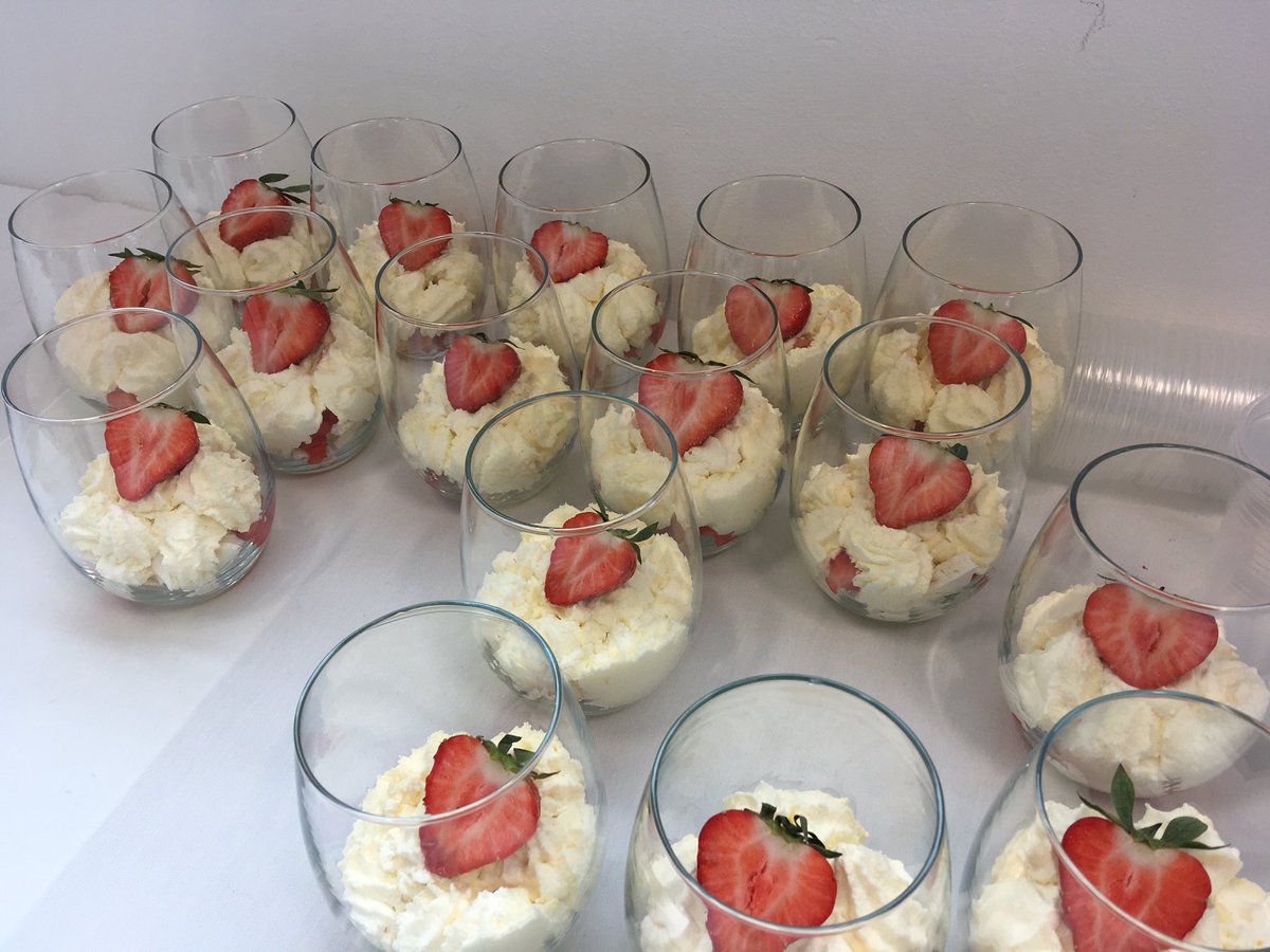 HateAwareness's tweet photo. Lunch by the @gatesheadcoll catering students! Very nice! #NoToHateNE https://t.co/rCSvoCShB3