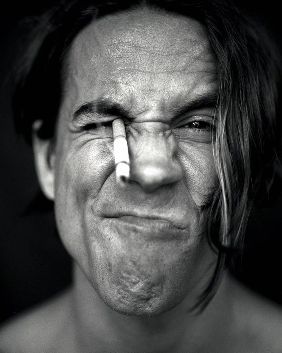 kiedis's tweet photo. @ChiliPeppers https://t.co/08xKdIcMKt