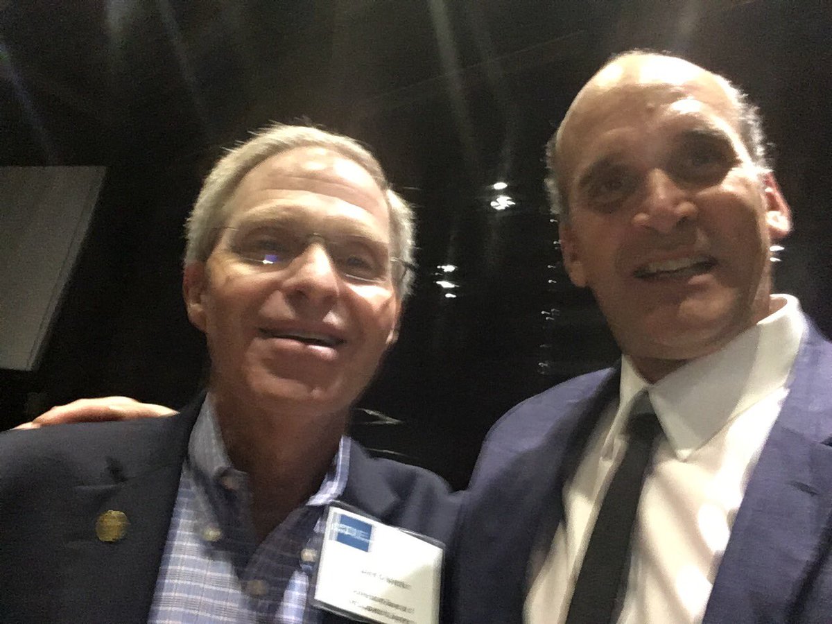 HhouckJeff's tweet photo. With executive director of Orthopedic Board.  Now requiring PROMIS outcomes for board certification!   Outcomes have arrived!  #phogfu https://t.co/8scD0Y9M3x