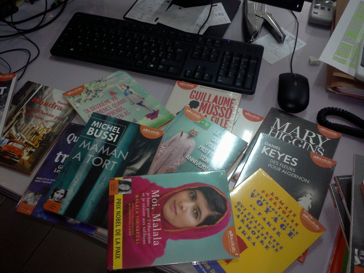 BDGuadeloupe's tweet photo. Lire avec ses oreilles ! De nouveaux livres lus bientôt disponibles pour les bibliothèques de Guadeloupe. Merci la DAC pour la subvention. https://t.co/Hh53mG21Zw