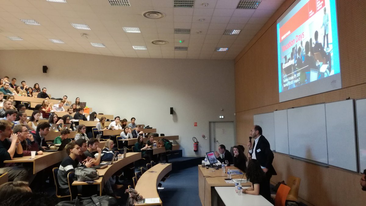 sarahblyon's tweet photo. Un grand merci aux cabinets #consulting pour leur précieux échange #careers avec nos #earlymakers ! #VocationDays #expertpanel  @EMLYON https://t.co/Nad0MmNRSM