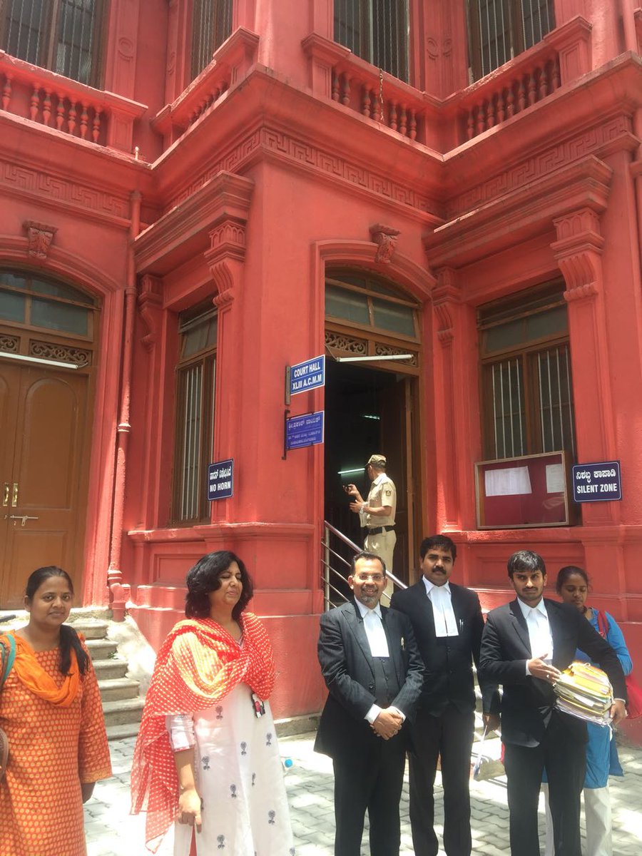 vinod_bansal's tweet image. Will @CMofKarnataka @Karnatakapolice take action agnst attackers of #women #sofwareEngineer #GauRakshakNandini in #ITHub #Bangalore