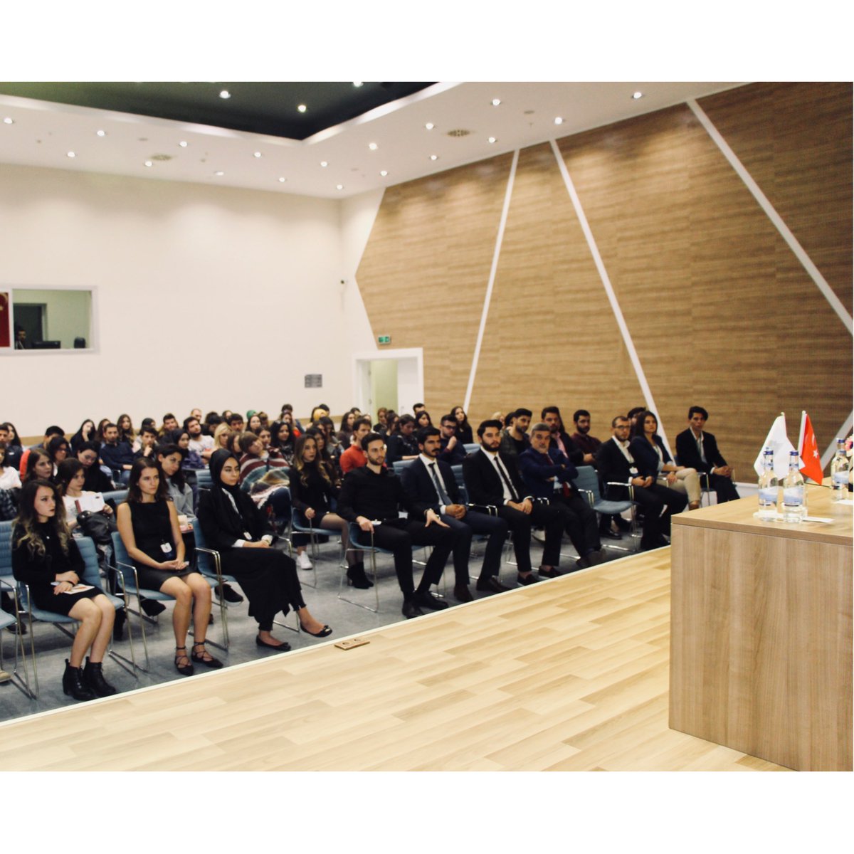 16 Ekim 2017 tarihli Avukatlık Hukuku Konferansımızdan...