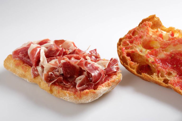 EnoterraFG's tweet photo. ¡CONFIRMADO!
Se deshace en la boca 🤤

#food #fastgood #foodporn #slowfood https://t.co/ncvXTP7BqO