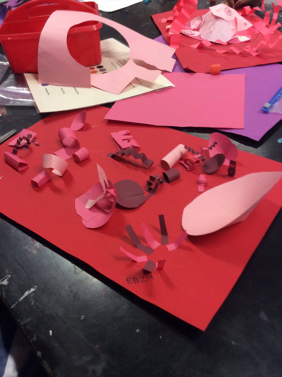 ContoAACPSart's tweet photo. Third grade sculpture projects are coming together #monochromatic #repetition https://t.co/ni1jNXlcLP