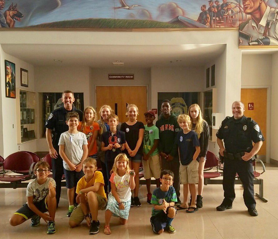 WestPalmPD's tweet photo. We had a great visit from the students at Global Prospective School today! #Cops&amp;Kids #GPS @GPSMitchell @westpalmbeach https://t.co/GlznhAqlPP