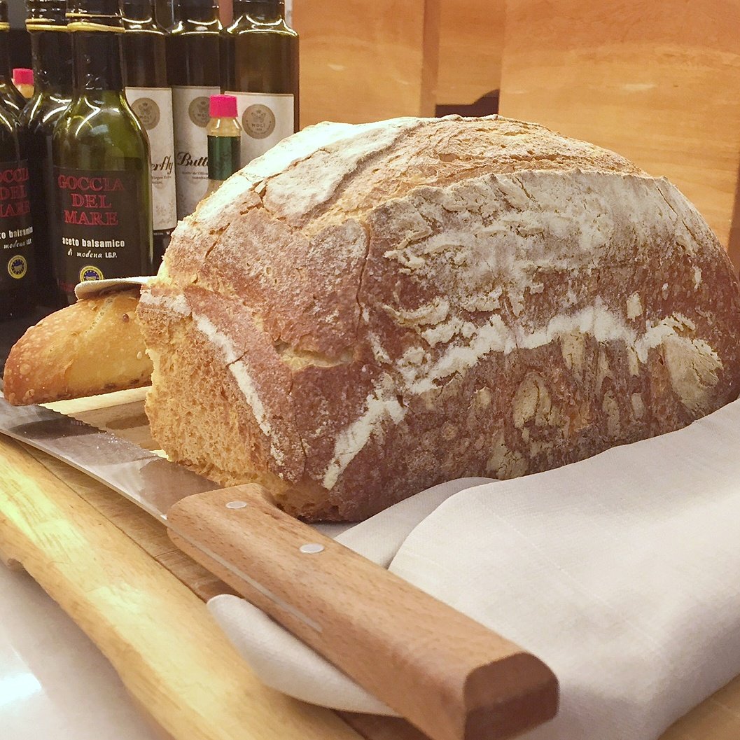 Nos sumamos al #DiaMundialdelPan con esta magnífica pieza del #desayuno Buffet del #hotel  Avenida Palace #Barcelona