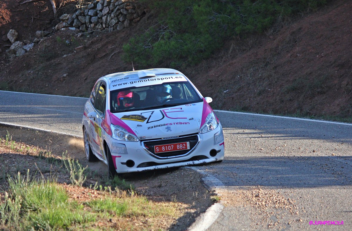 juampemola's tweet photo. SS16/19 Santa Marina @ZiharaEsteban y Alba sanchez @RallyRACC @GCMotorsport1 @ChicasRacing 🐗💨💨💨 https://t.co/qDy7lCh7HZ