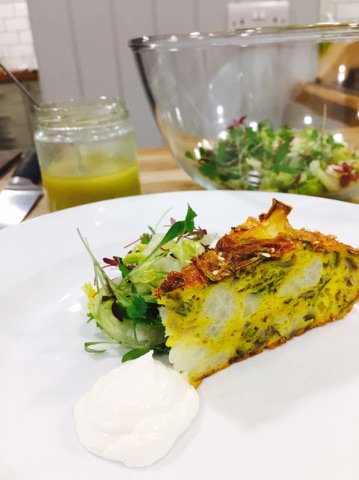 AbingerCookery's tweet photo. Delicious cauliflower cake with whipped goats cheese and a herb salad
#chaletcooks #cookerycourse #oneweek #abingercookeryschool https://t.co/jCOExN1a7x