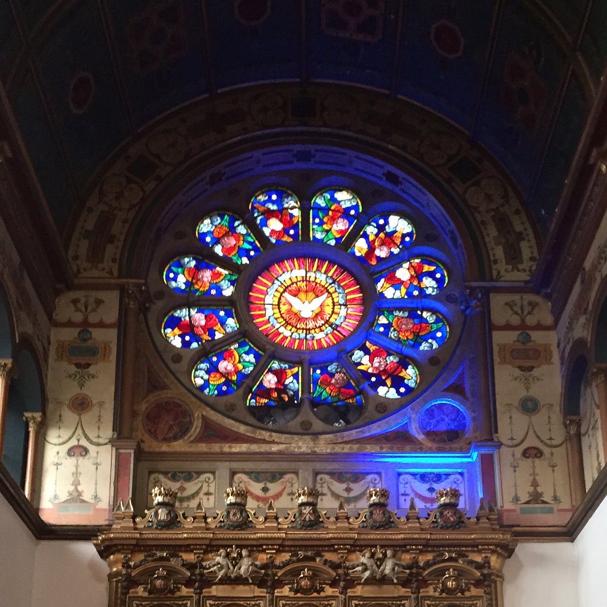 lukeartingstall's tweet image. #lightingdesign #lighting #mockup #test #RGBW #historicarchitecture #projectcomingsoon #watchthisspace @TrykaLEDLtd lookinggoodlads