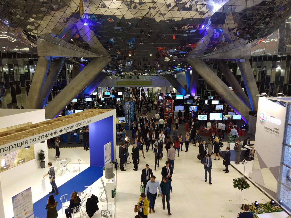 robocv_official's tweet photo. Приятно быть резидентом Сколково - Открытые Инновации 2017 проходят дома у RoboCV, в Технопарке! Рекомендуем! openinnovations.ru https://t.co/o1GxBIcNen