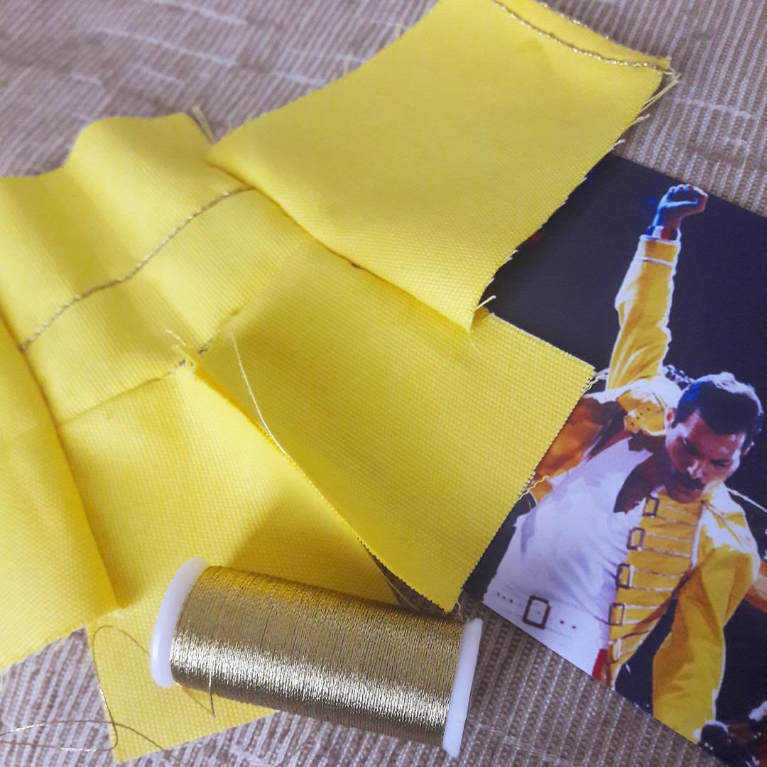 linasdolls's tweet photo. Something special💛 #FreddieMercury #queen #BohemianRhapsody #clothdoll #wip #crafthour #handmade #handmadehour #yellow #Instagram #etsyretwt https://t.co/quJBR8aK4h