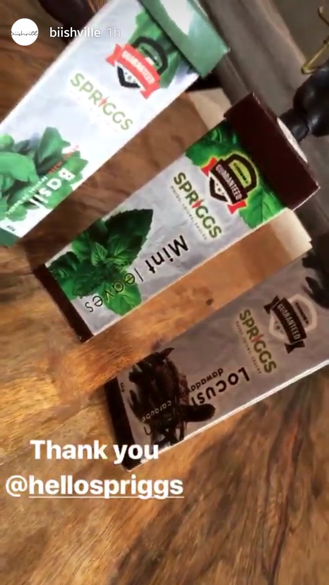 hellospriggs's tweet photo. Get your own Spriggs herb and spice set for just 30ghc!

#spriggs #herbs #spice https://t.co/LAw2h4CUig