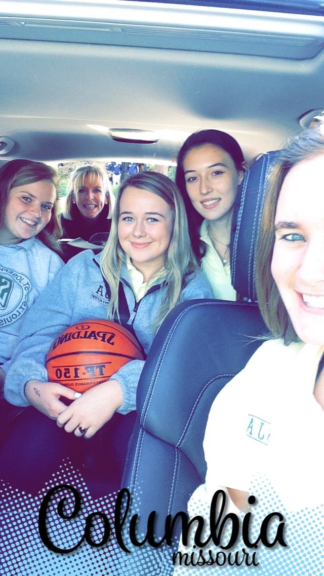 StJoeAngels's tweet photo. Basketball Angels and Coach Matheny traveled to Columbia, MO for the @NSClassic48 luncheon! 🏀#GoAngels https://t.co/l3ugMAVK3K