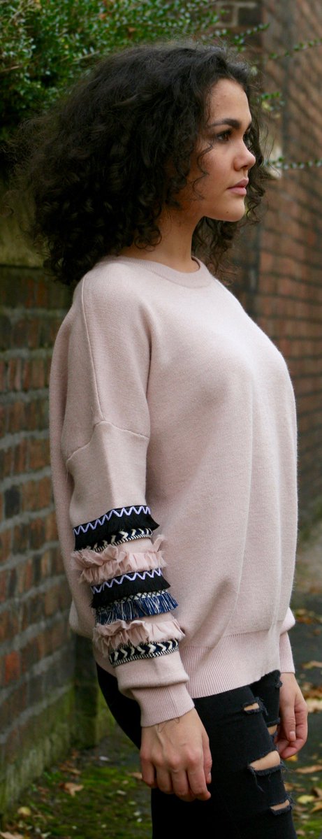 missmillsts's tweet photo. #Jumpers #winter #fashion #jumperstyle #fashionbloggers https://t.co/uJTNqOYJV3