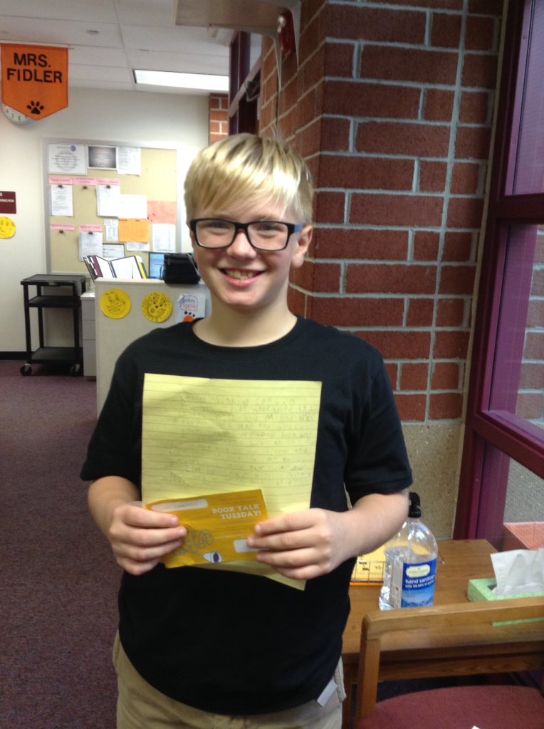 Mrs. W.'s Readers tweet media