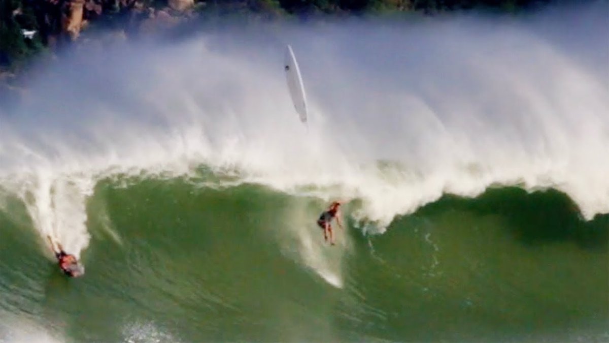 TheBottomTurn's tweet photo. #surf Wipeout: grosse série de vagues qui font mal ! https://t.co/ArrR8V5iK6 https://t.co/8Kzuk5cCRy