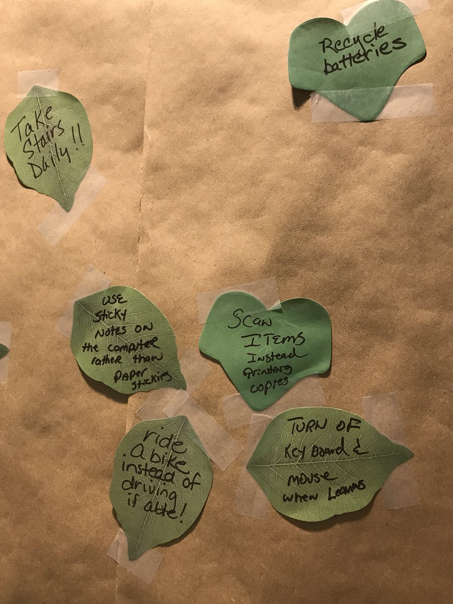 squiriconi's tweet photo. #GreenWeek2017 #CBRE @CBREMemphisCOE our pledges to be more green. What will you do? #WeDoGreatStuff https://t.co/c7vLUHmoZG