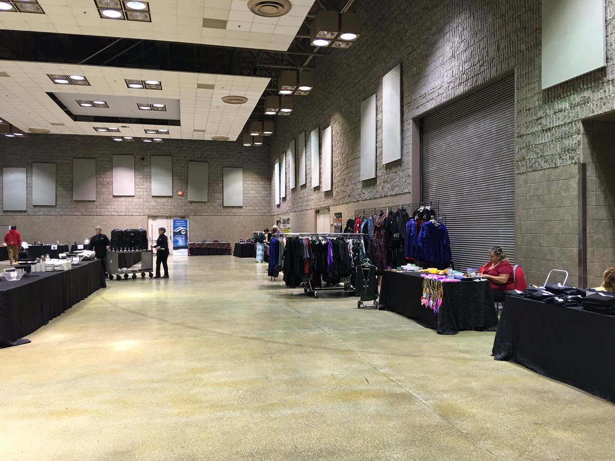 281Leigh's tweet photo. Come shopping #IndHealthCon #indigenous #health https://t.co/bgaB2FNKgC