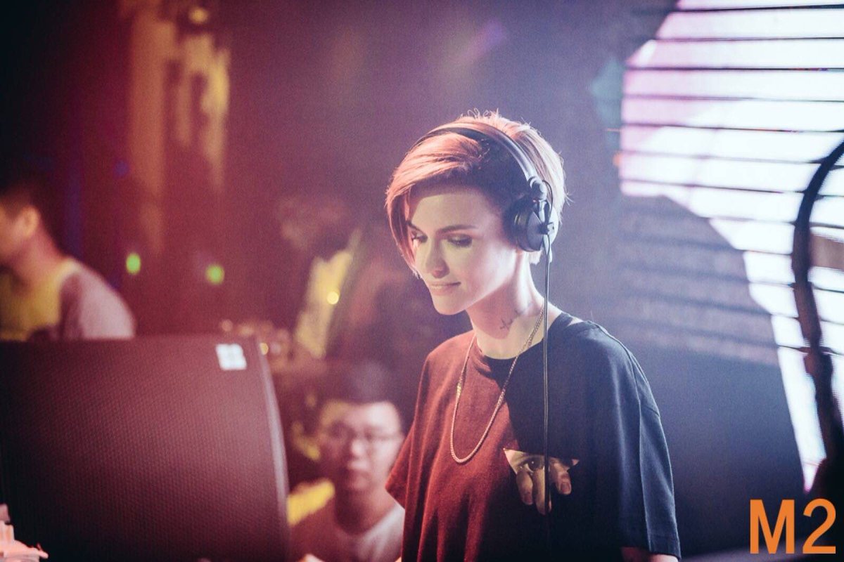 rubyrosechina tweet picture