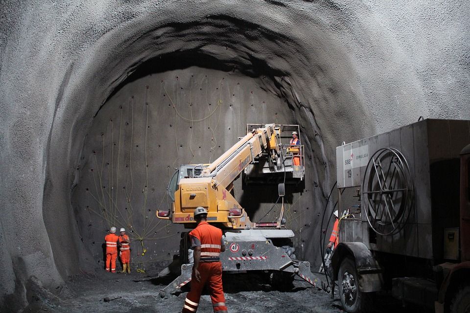 tunnelbuilder's tweet image. Call yourself a tunneller? 

What is the latest tunnel to breakthrough in the UK? #Breakthrough #Tunneller #Tunnelling #UK #Quiz