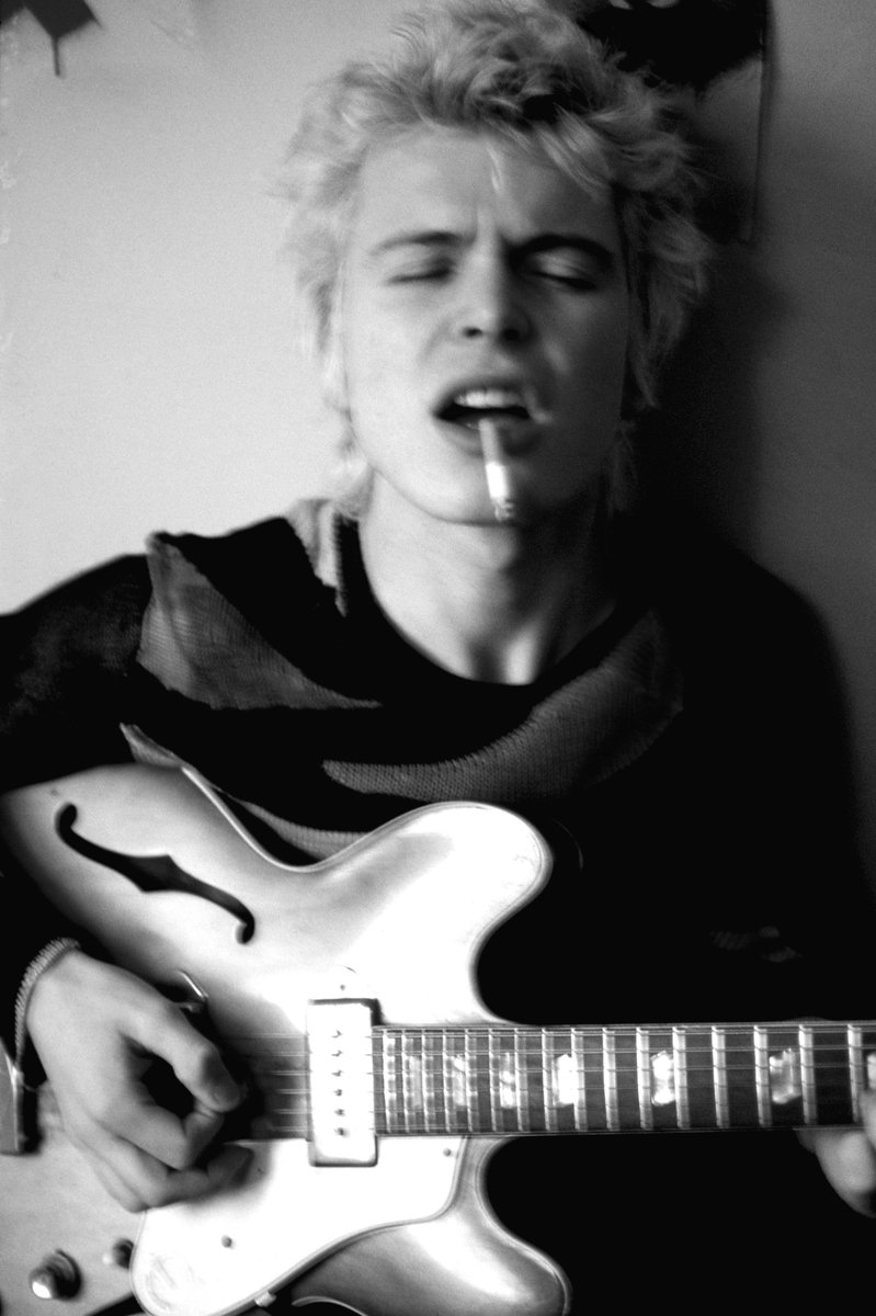 GalleryNorfolk's tweet photo. Next exhibition in Norwich - Punk photography by Sheila Rock from the 1970's on show from 10th November #punk @NorwichLanes https://t.co/nd0VtcDlBd