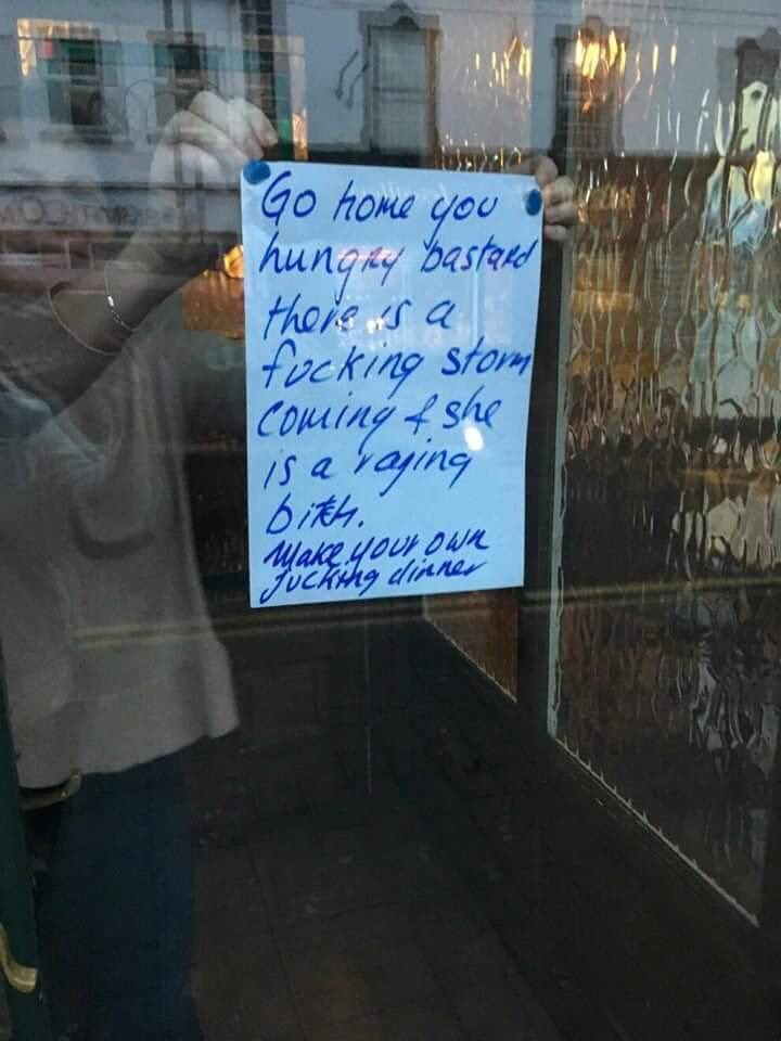 MomoInvent's tweet photo. Irish Customer Service... https://t.co/xaGhwIsfoJ