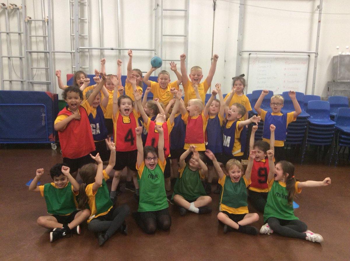 firsprimarysale's tweet photo. #Year2LT & #Year1LS working together and developing our invasion skills @PEandSportsHub #benchball #interformcomp https://t.co/BAcrwxvaJI