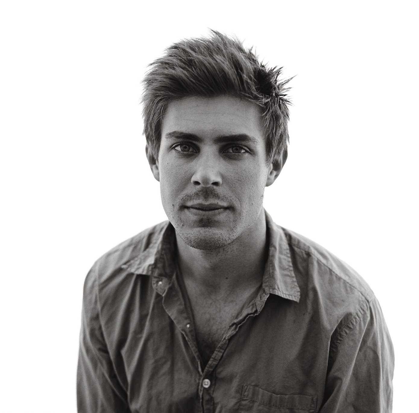 Happy birthday to Chris Lowell! 
(Did you guys know he dates Kerry Bishé?)
 