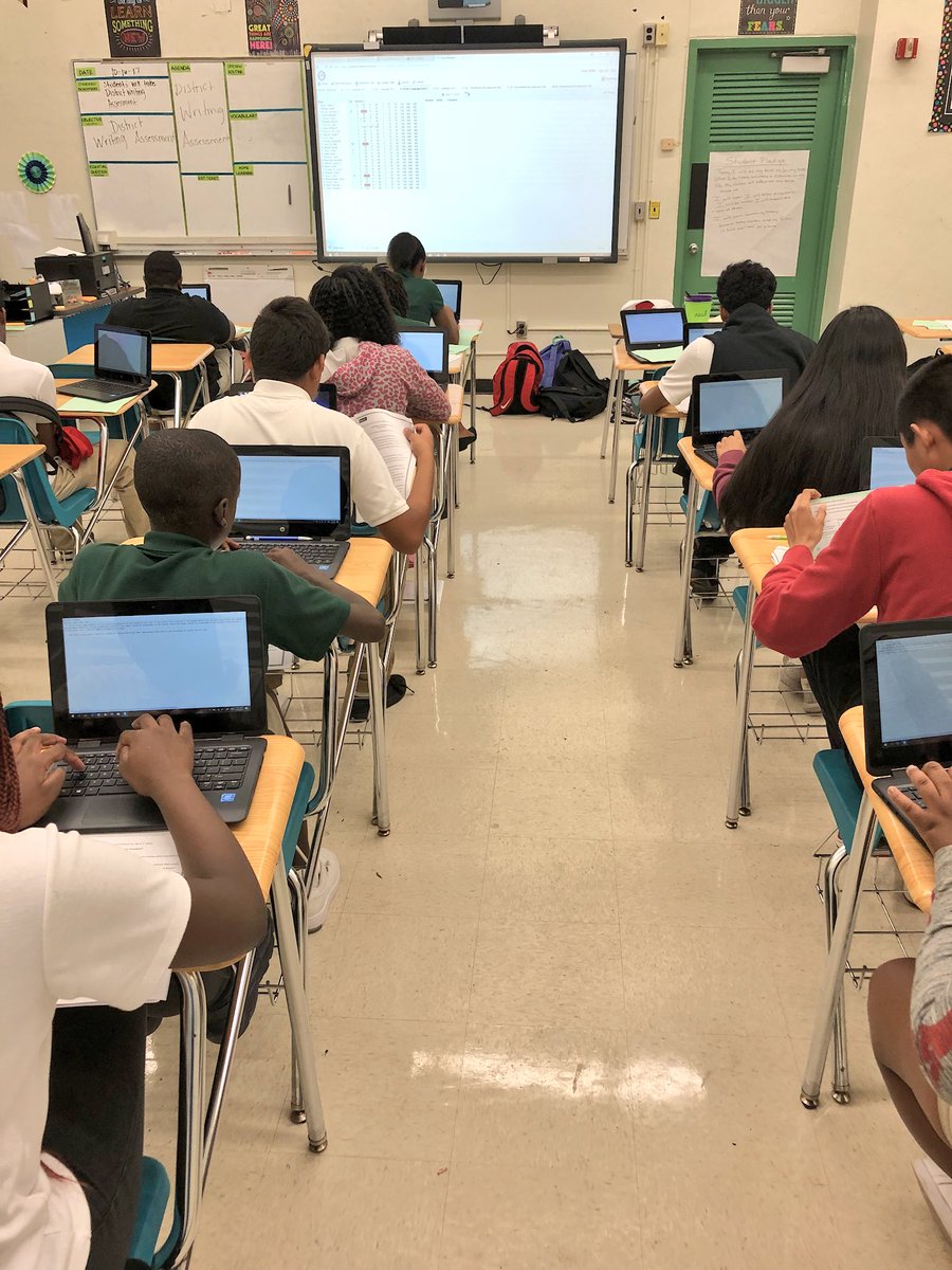 HomesteadMS's tweet image. These 8th graders are focused on their writing baseline assessment 💻 #gettingourstudentsFSAready #testingenvironment #writingprocess