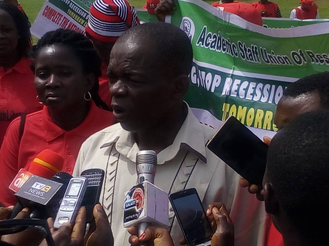 AsuriLibrarians's tweet photo. D Library Advocacy Walk held successfully at the Unity Fountain, Maitama Abuja.
#BuildTheNationalLibraryofNG
#libraryadvocacy
@WaleMicaiah https://t.co/Ux8lQ7ilFN